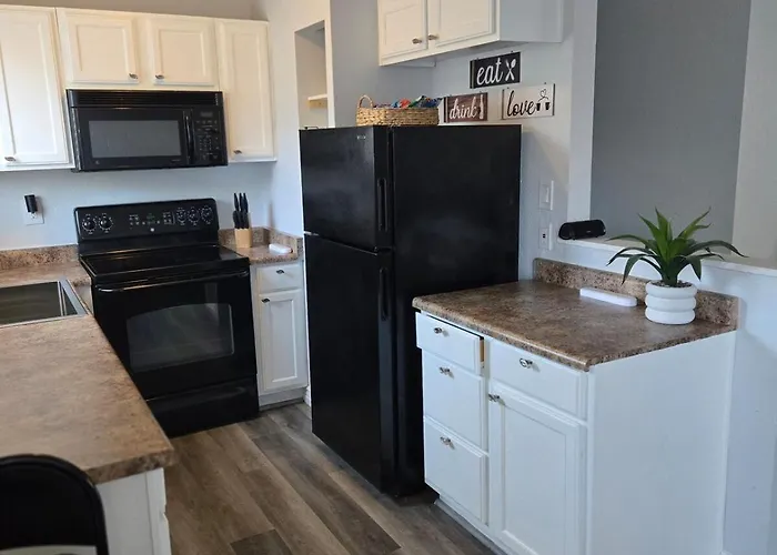 Stylish Modern In Midtown, Apartment Phoenix